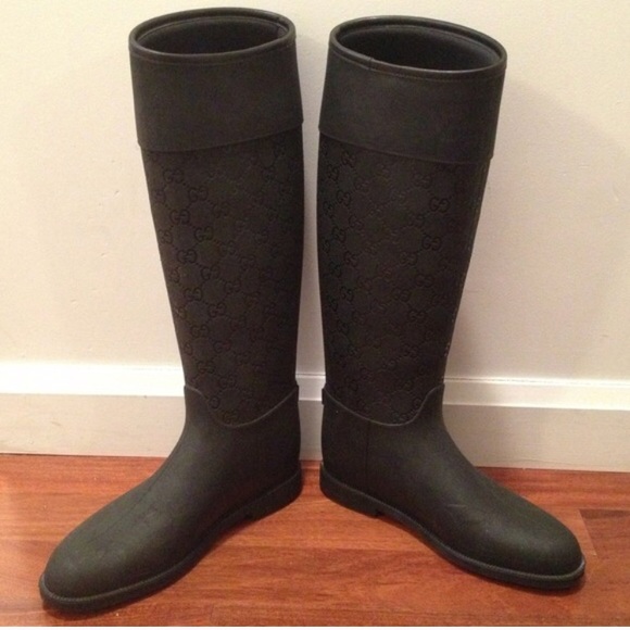 Gucci Shoes - Like new Gucci Rainboots
